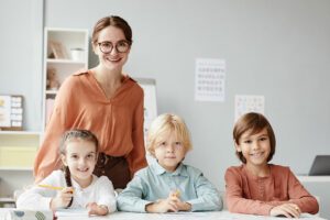 Teacher Working At School With Children 2023 11 27 05 37 08 Utc